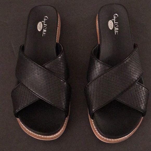 Black Deco Sandal - Picture 2 of 4